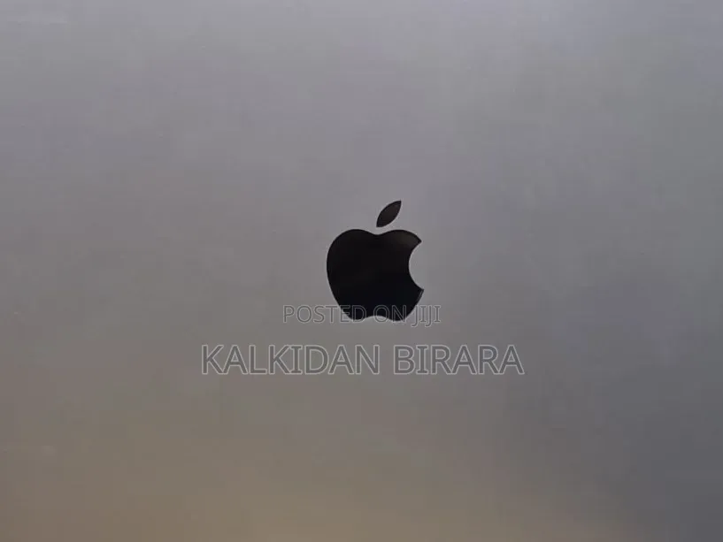 New Laptop Apple MacBook Pro 2021 M1 32GB Apple M1 Pro SSD 512GB