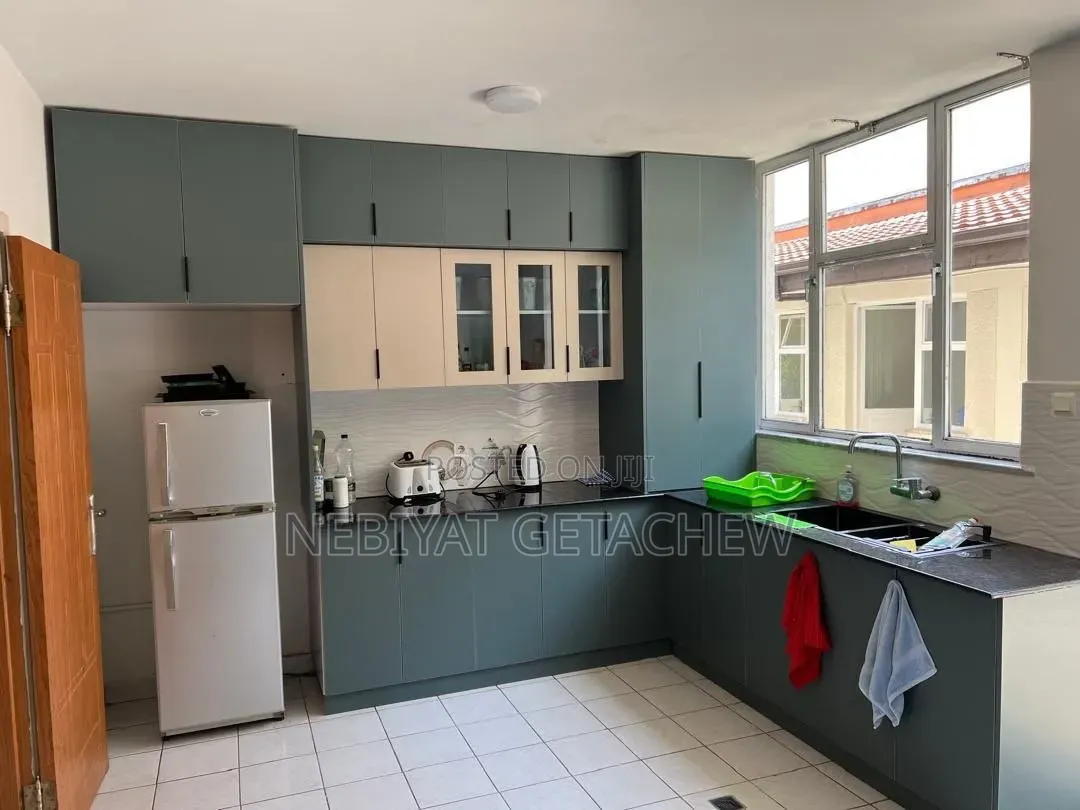 Furnished 5bdrm House in Sunshine Real Estate, Yeka for rent
