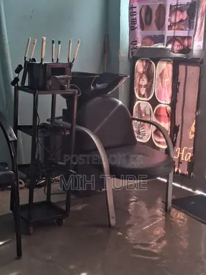 የሚሸጥ ሙሉ የፀጉር ቤት ዕቃ