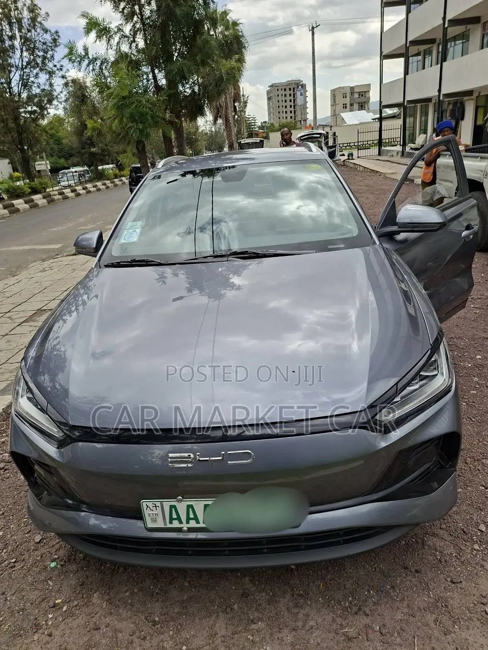 BYD E2 43 kWh 94 hp FWD 2025 Gray