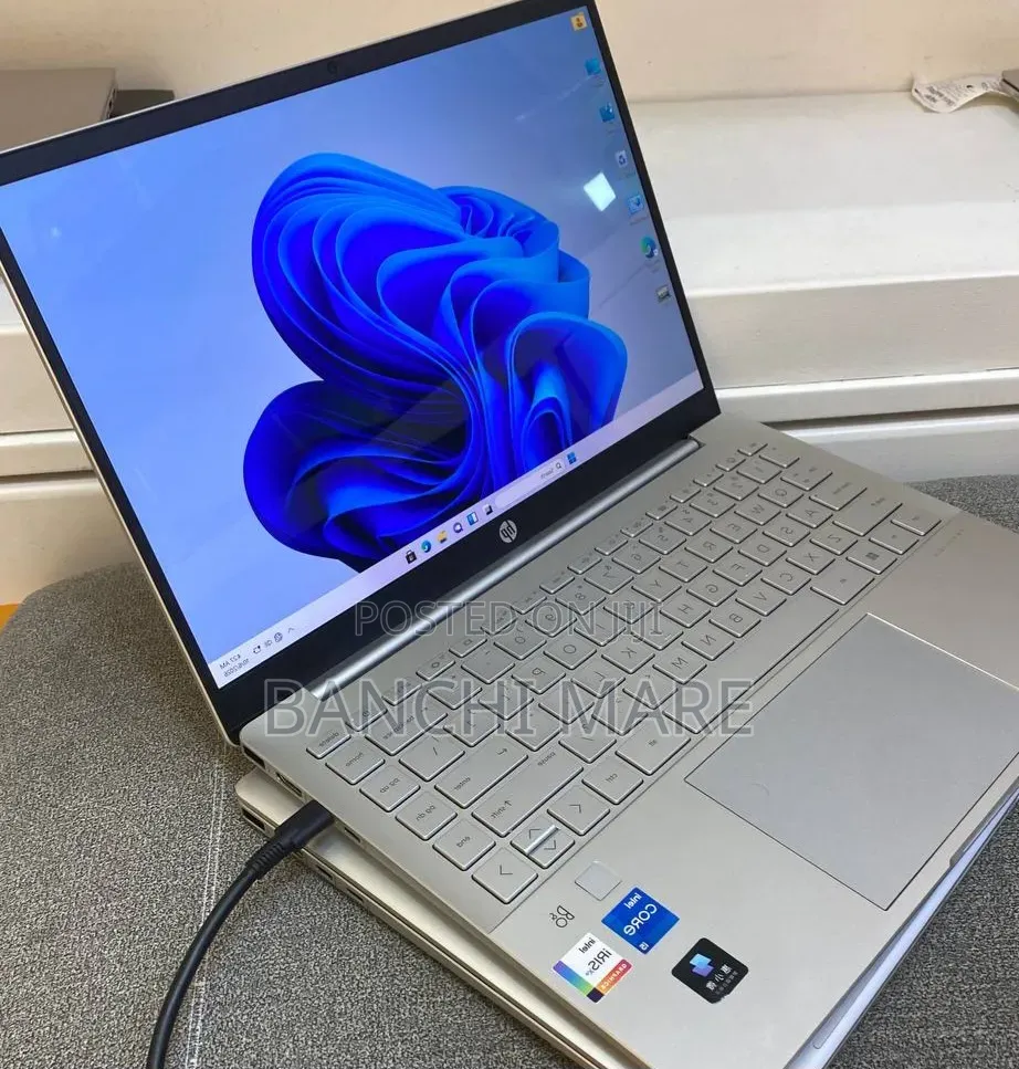 New Laptop HP Pavilion 14 16GB Intel Core i5 SSD 512GB