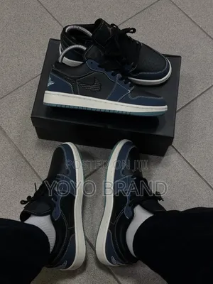 Nike WMNS Air Jordan 1 Low SE 'Black Dark Obsidian' Unisex Shoes