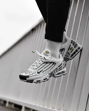 Nike Air Max Plus 3 Leather "Oreo" Sneakers White/Black Unisex Shoes