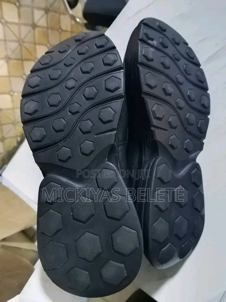 Ladies' Shoes