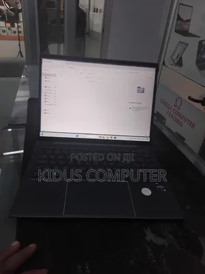 New Laptop HP Dragonfly G2 16GB Intel Core i7 SSD 1T