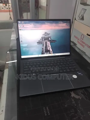 New Laptop HP Dragonfly G2 16GB Intel Core i7 SSD 1T