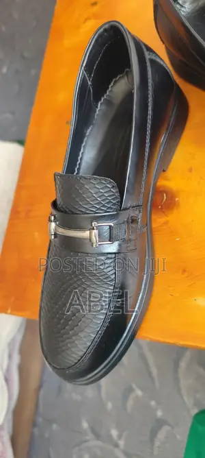 Shoe to Wear With Suit