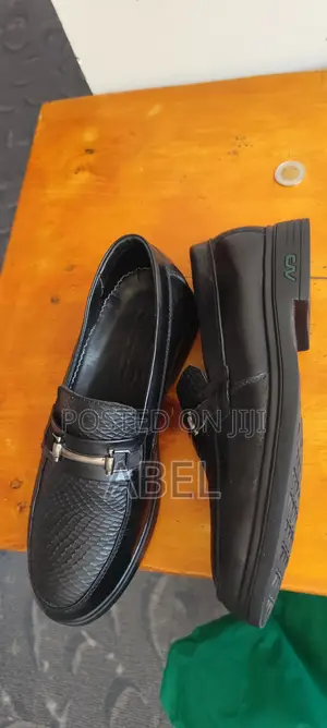 Shoe to Wear With Suit