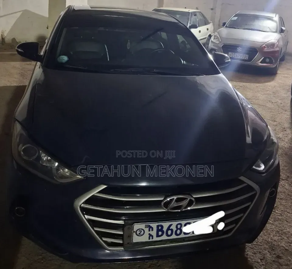 Hyundai Avante 2016 Blue