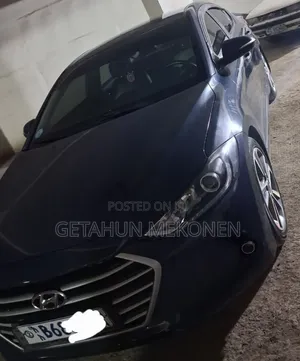 Hyundai Avante 2016 Blue
