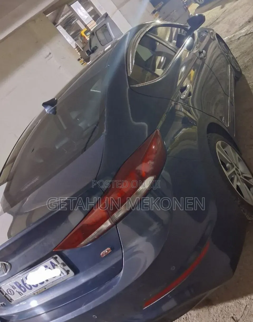 Hyundai Avante 2016 Blue