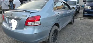 Toyota Belta 2011 Blue