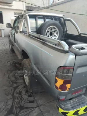 Toyota Hilux 2004 Green