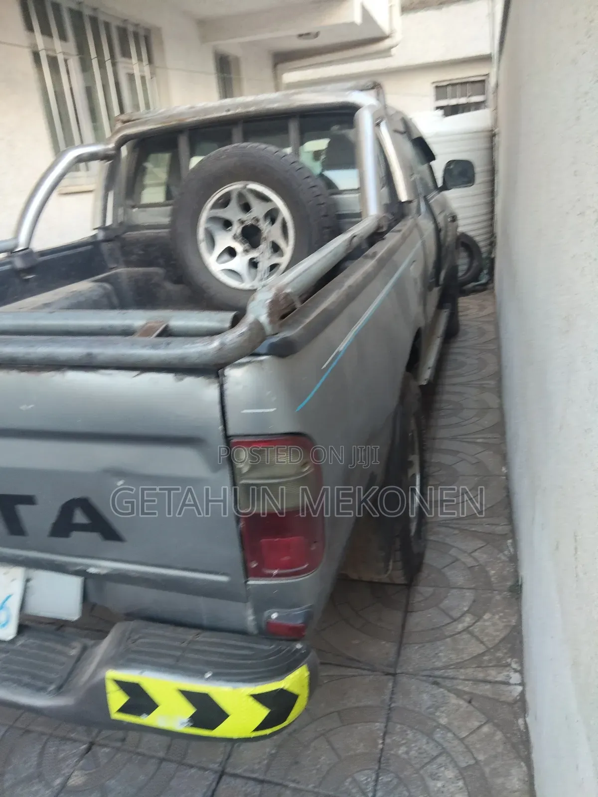 Toyota Hilux 2004 Green