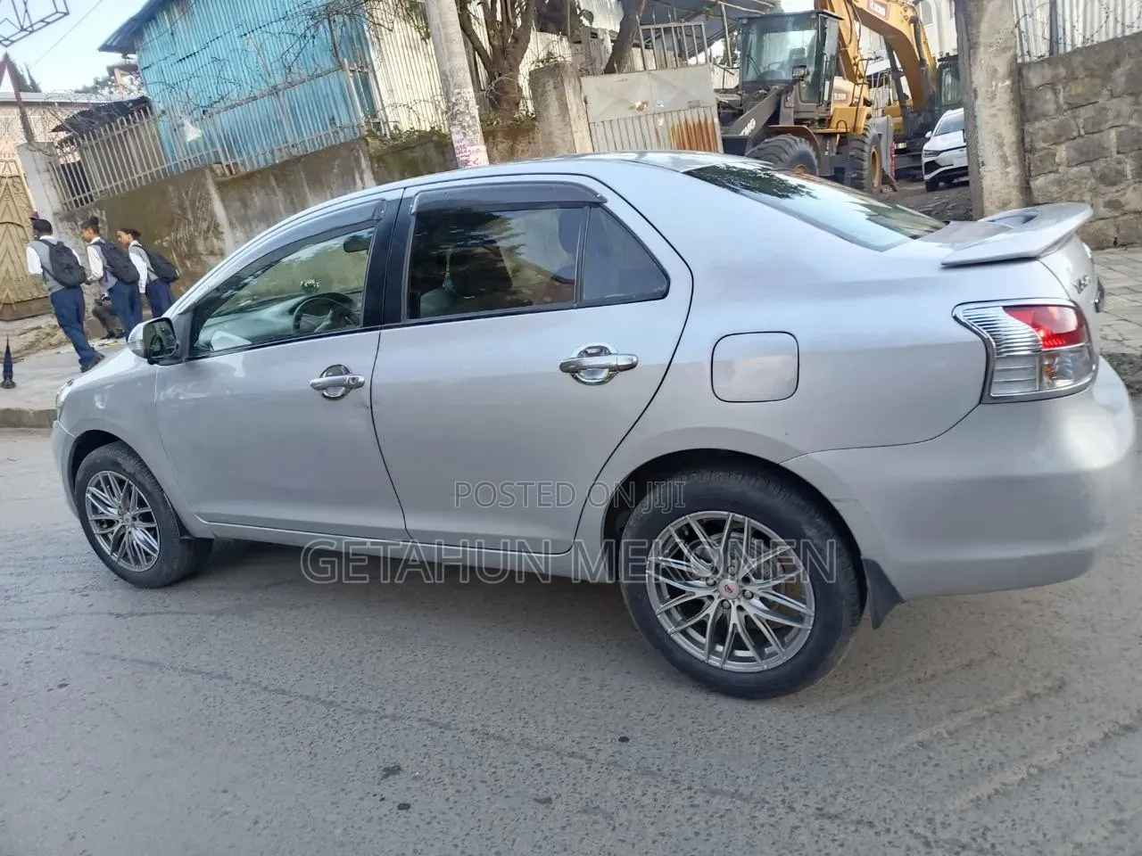 Toyota Belta 2010 Silver