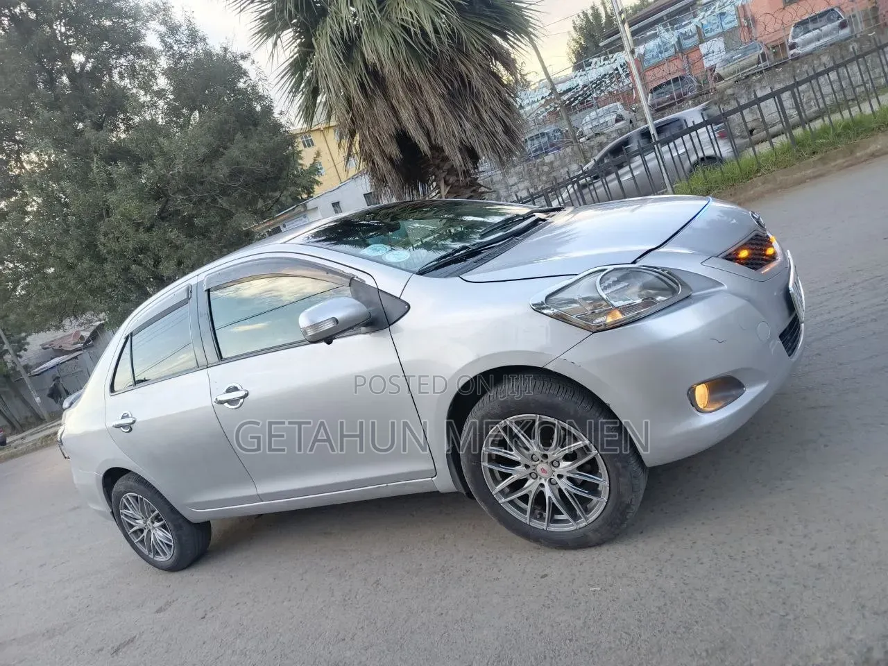 Toyota Belta 2010 Silver