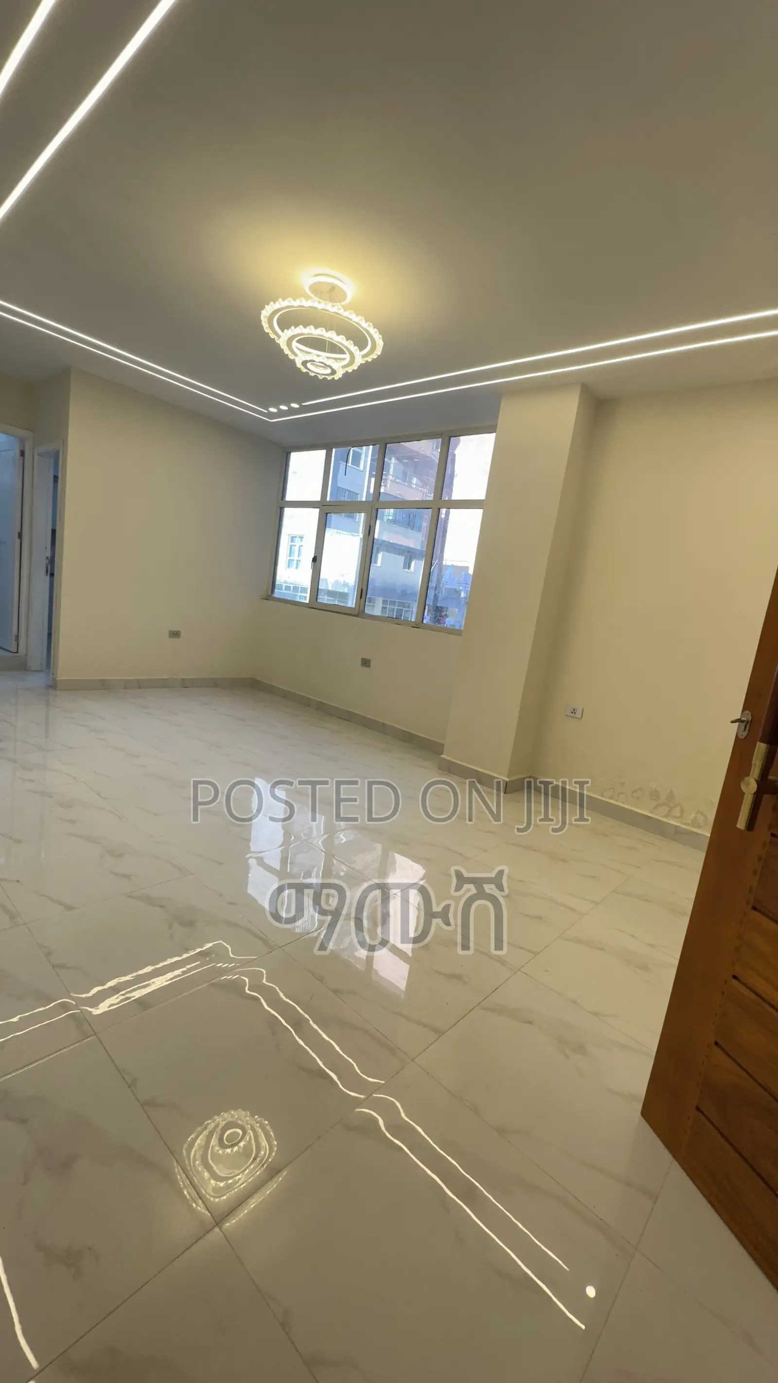 Furnished 3bdrm Condo in አያት 49 ማዞሪያ አካባቢ, Bole for sale