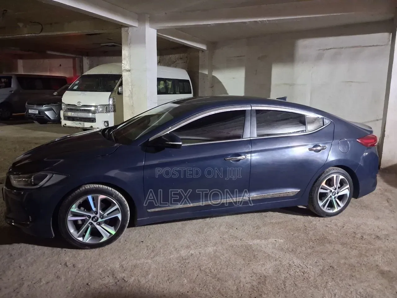 Hyundai Avante 2016 Blue