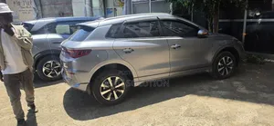 BYD E2 43 kWh 94 hp FWD 2024 Silver