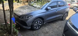 BYD E2 43 kWh 94 hp FWD 2024 Silver