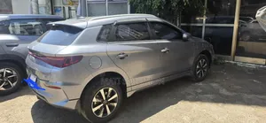 BYD E2 43 kWh 94 hp FWD 2024 Silver