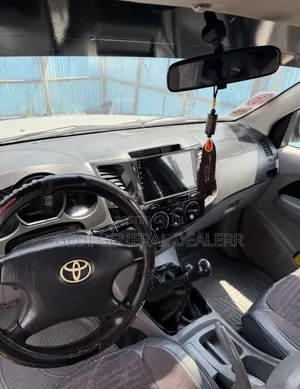 Toyota Hilux 2006 Silver