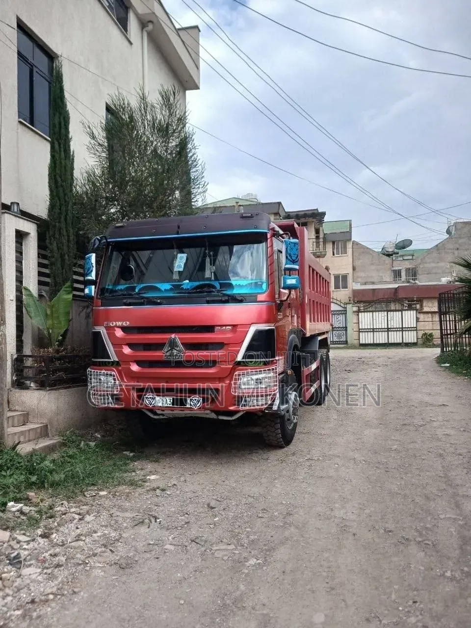 Sinotruk Howo 2025 Red