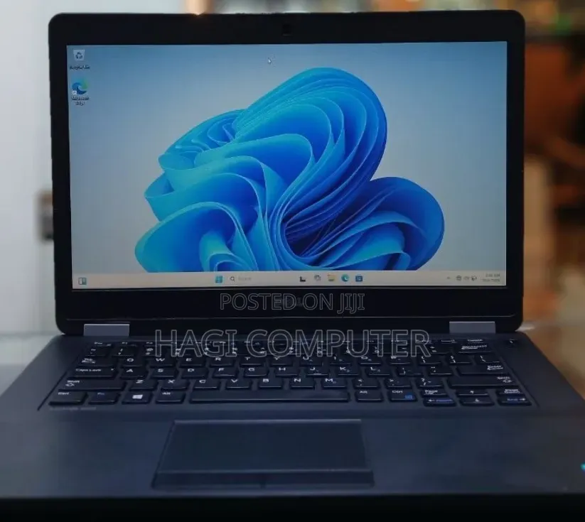 New Laptop Dell Latitude 14 E5470 4GB Intel Core i3 SSD 128GB