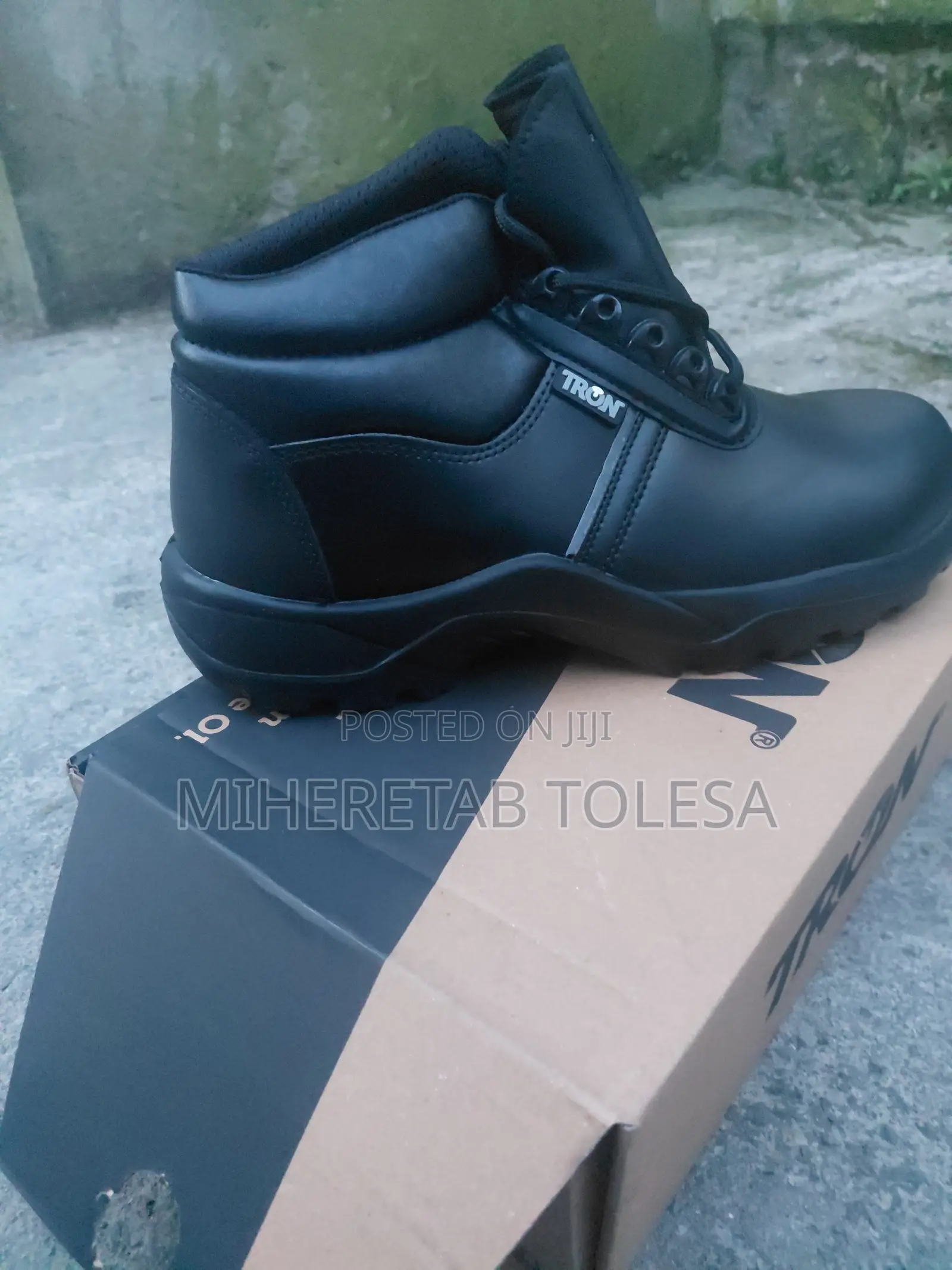 Tron Safety Shoe