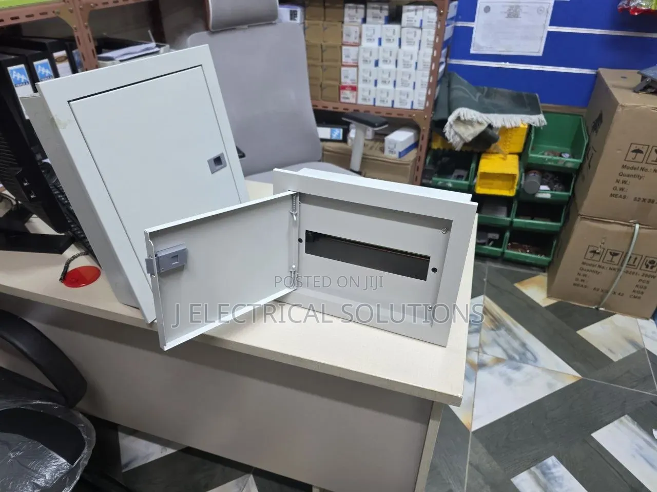 Concealed Flush Mount Metal Electrical Distribution Board Box (DB Box)