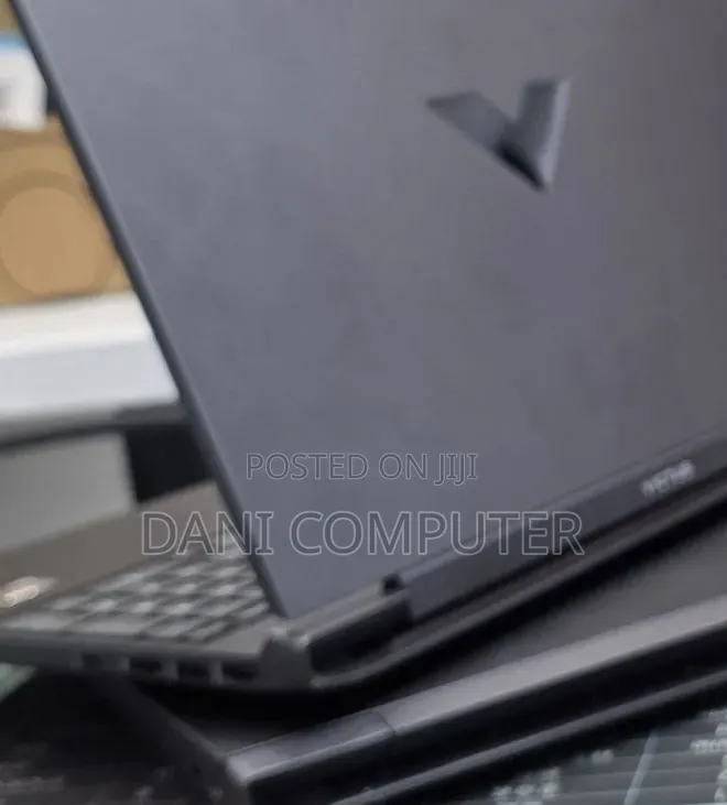New Laptop HP Victus 16 8GB AMD Ryzen 7 SSD 512GB