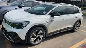 Volkswagen ID.6 2024 Off white