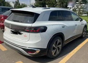 Volkswagen ID.6 2024 Off white
