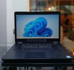 New Laptop Dell Latitude 14 E5470 4GB Intel Core i3 HDD+SSD 500GB