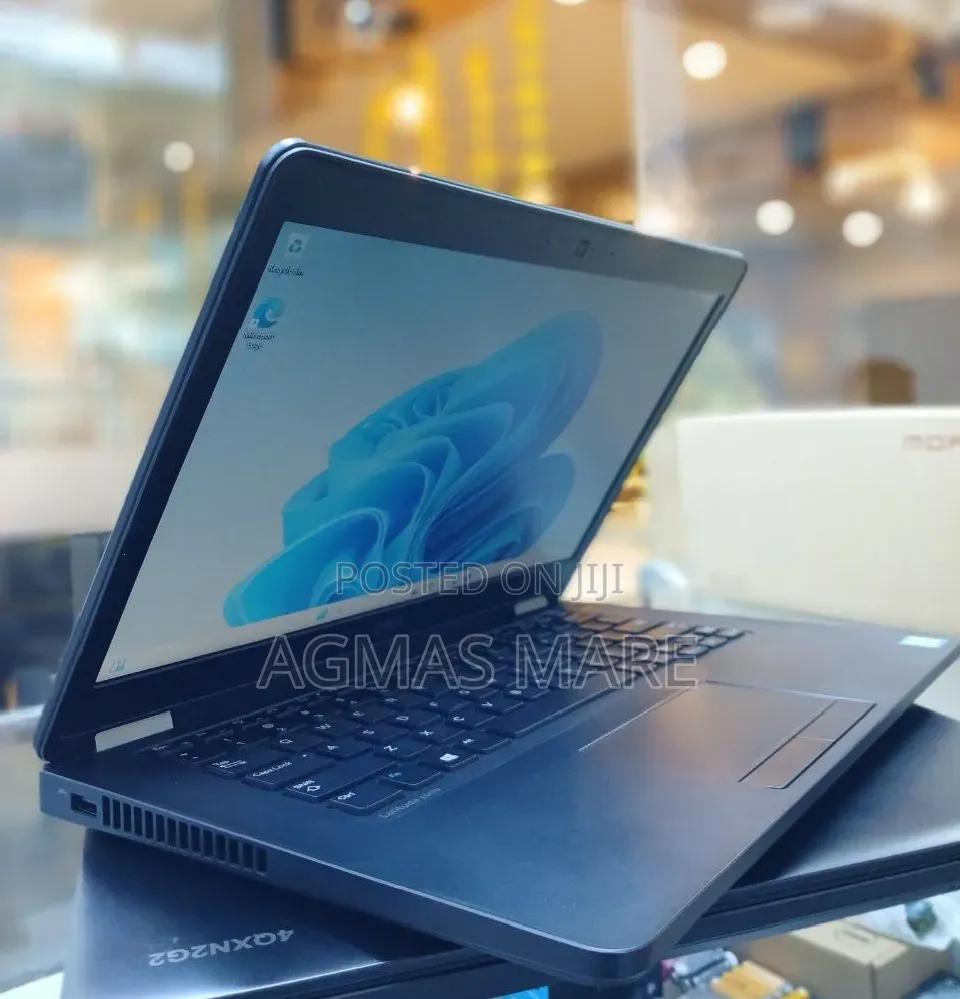 New Laptop Dell Latitude 14 E5470 4GB Intel Core i3 HDD+SSD 500GB