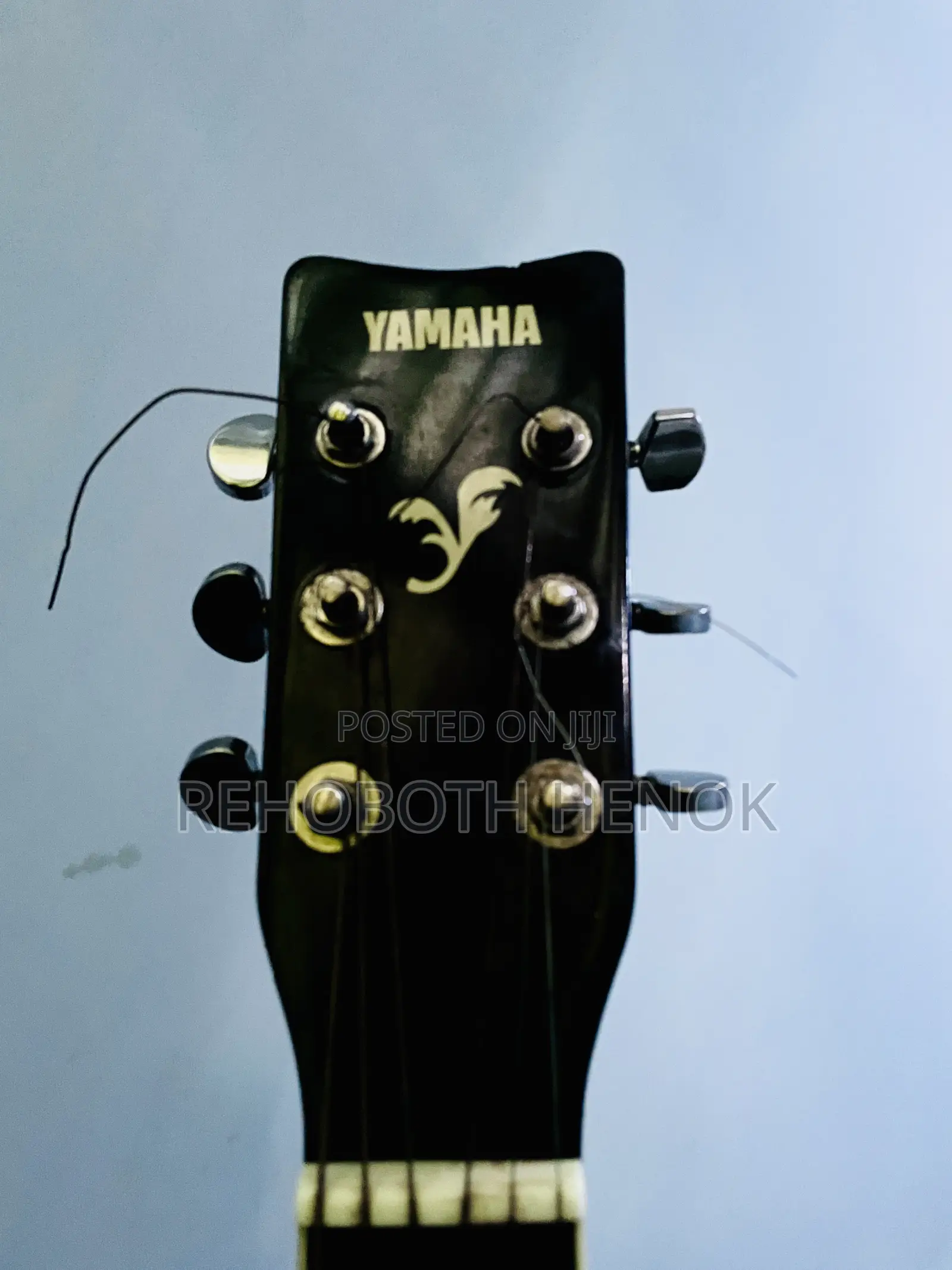 YAMAHA Electric Box Guitar