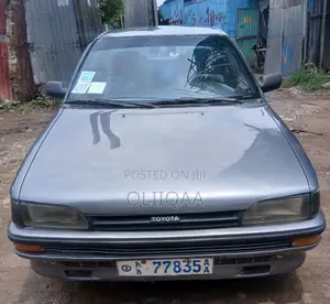 Toyota Corolla Sedan 1990 Gray