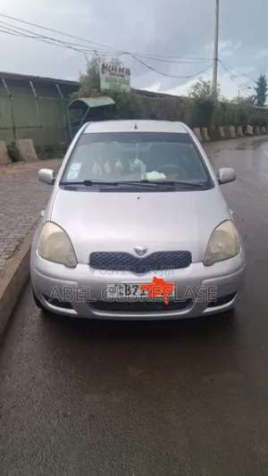 Toyota Vitz 1.0 FWD 5dr 2002 Silver