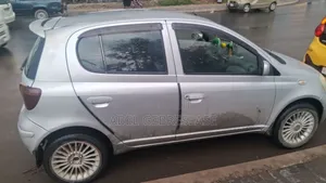 Toyota Vitz 1.0 FWD 5dr 2002 Silver