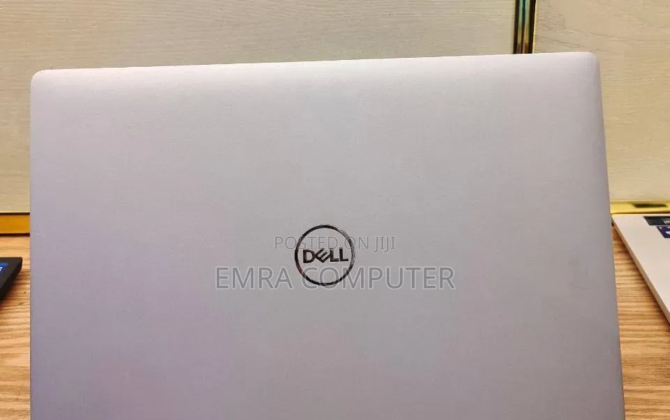 New Laptop Dell 16GB Intel Core i5 SSD 512GB