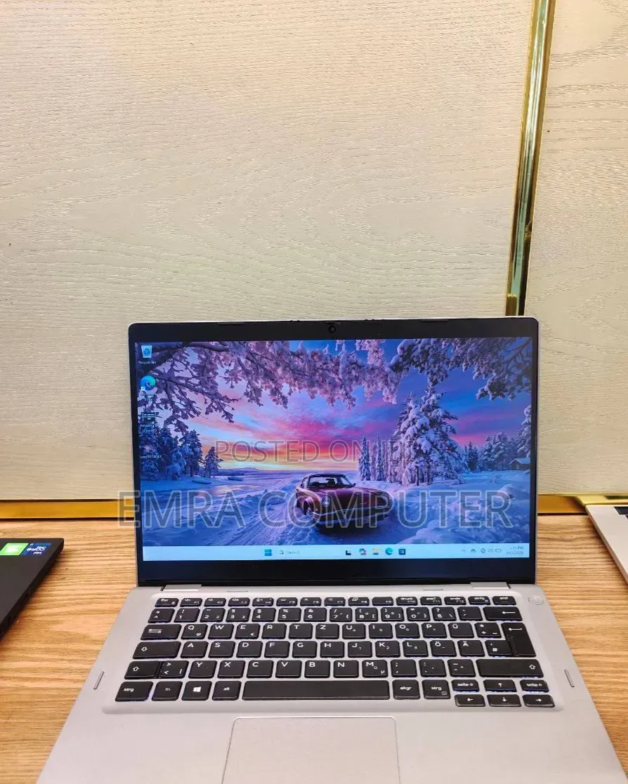 New Laptop Dell 16GB Intel Core i5 SSD 512GB