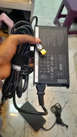 Lenovo USB 230W Original Chaeger