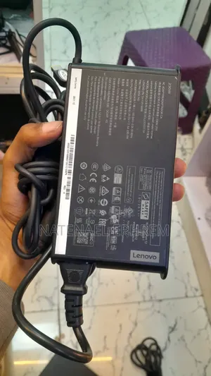Lenovo USB 230W Original Chaeger