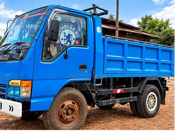 Isuzu ELF Truck 1999 Blue