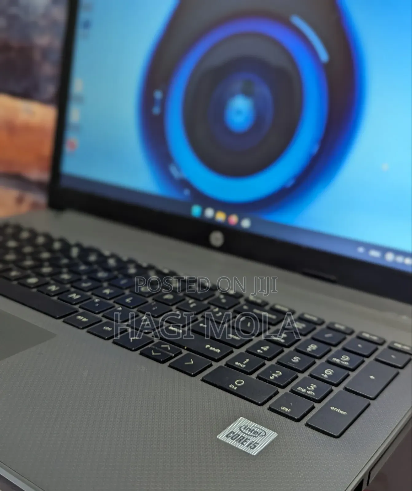 New Laptop HP 250 G7 8GB Intel Core i5 SSD 256GB