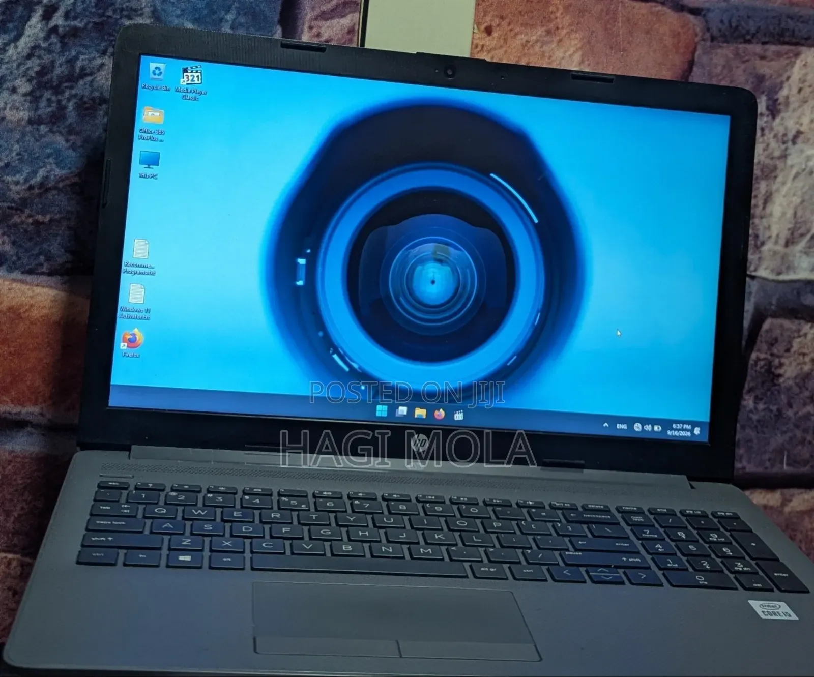 New Laptop HP 250 G7 8GB Intel Core i5 SSD 256GB