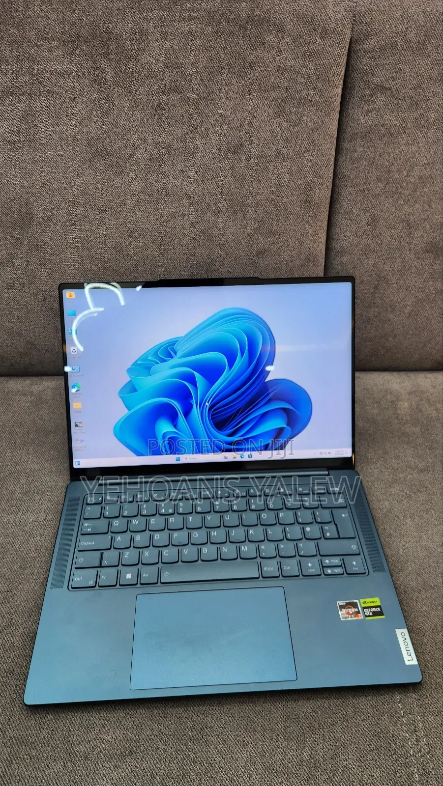 New Laptop Lenovo Yoga 700 32GB AMD Ryzen 7 SSD 512GB