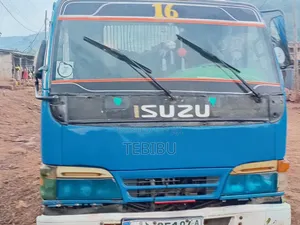 Isuzu ELF Truck 1999 Blue