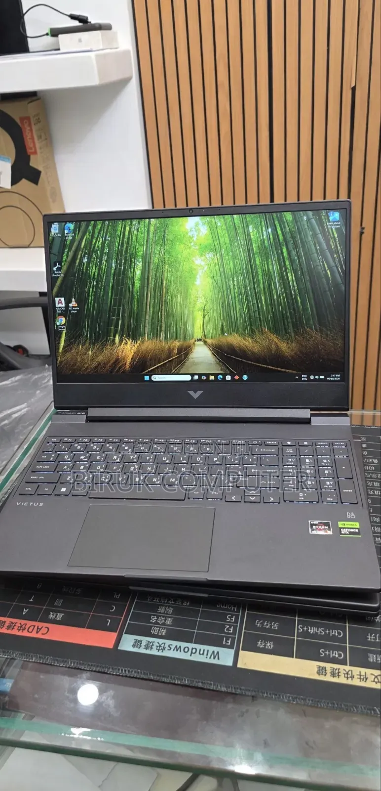 New Laptop HP Victus 15 8GB AMD Ryzen 5 SSD 512GB