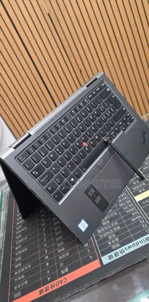 New Laptop Lenovo ThinkPad X1 Yoga 16GB Intel Core i7 SSD 512GB